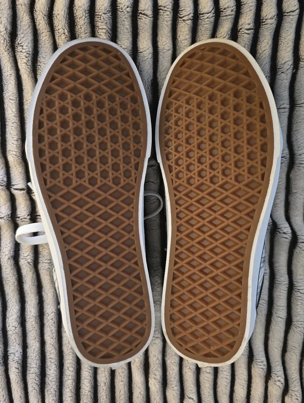 Vans 'Ward' Low-Top Sneakers in Light Gray & Black Tie Dye (W 8.0)